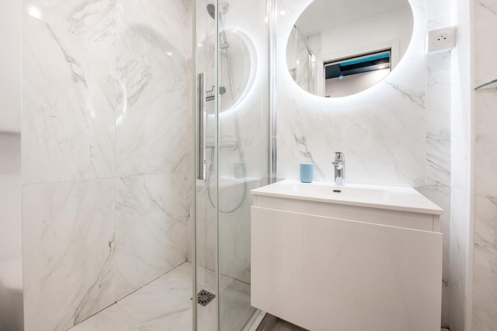 Charming Parisian Home Away From Home In The Heart Of Paris Dış mekan fotoğraf